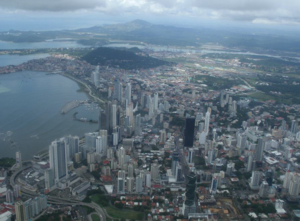 Panama: Földrajz, Történelme, Politika és közigazgatás