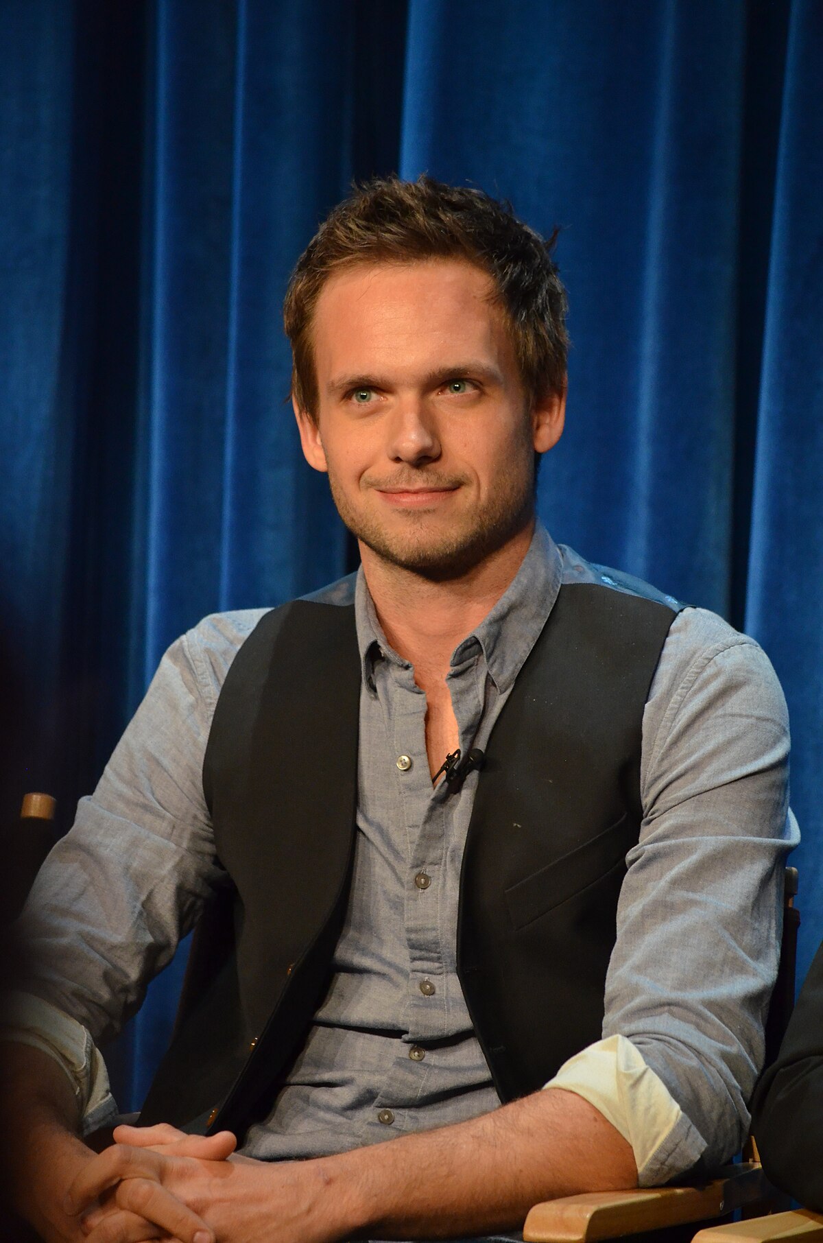 Patrick J. Adams - Wikipedia