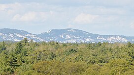 Philip Edward Island and the La Cloche Mountains 01.jpg