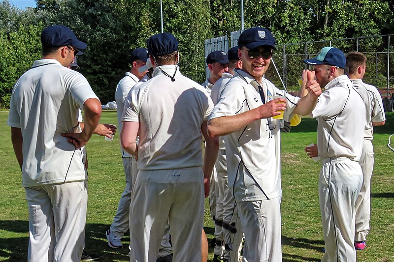 File:Pimlico Strollers CC v I Don't Like CC at Crouch End, London, England 3.jpg