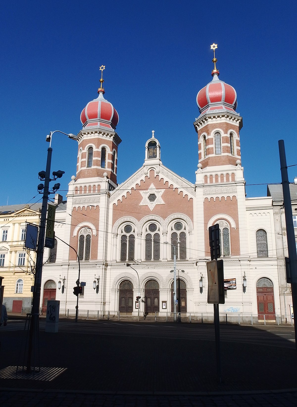 File:Sinagoga Plzen.jpg - Wikimedia Commons