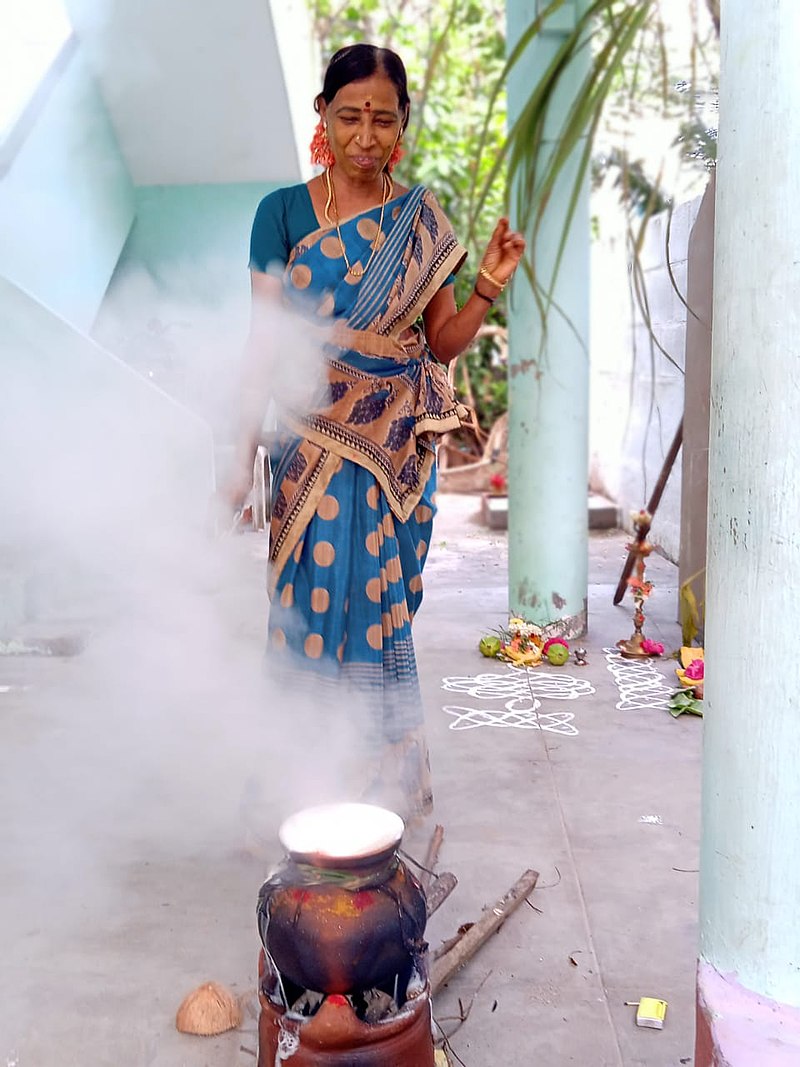 பொங்கல் பரிசு வாங்க போறப்போ இதை மறக்காதீங்க! அமைச்சர் உத்தரவு – News18 தமிழ்