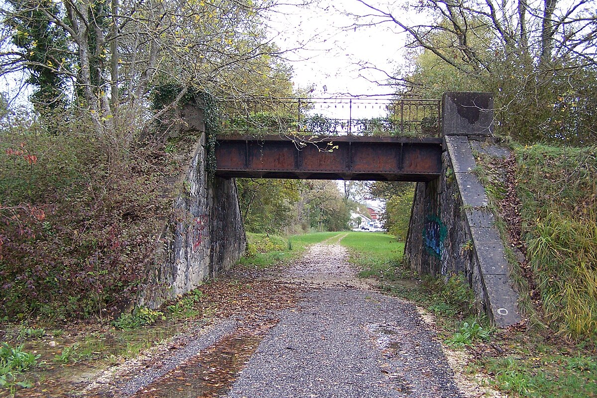 Fichier:Haren - Camion et nouveau tablier de pont de la ligne 26 -  2019-04-22 - 01.jpg — Wikipédia