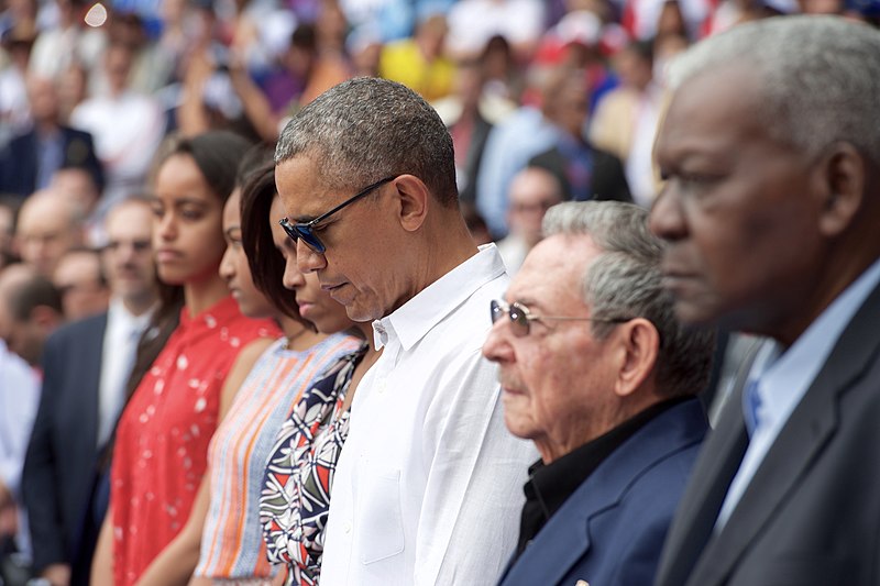File:President Obama, the First Lady, and Cuban President Castro Observe Moment of Silence in Respect to Victims of Terrorist Attack on Brussels (25903928701).jpg