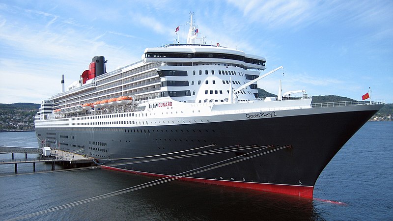 File:RMS Queen Mary 2 in Trondheim 2007 (cropped).jpg