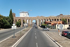 Pogled na akvedukt kod Viale Castrense