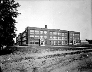 <span class="mw-page-title-main">Roosevelt High School (Minnesota)</span> High school in Minneapolis, Minnesota