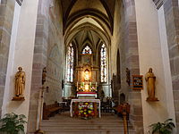 Chœur gothique (XIVe) avec fresques et maître-autel