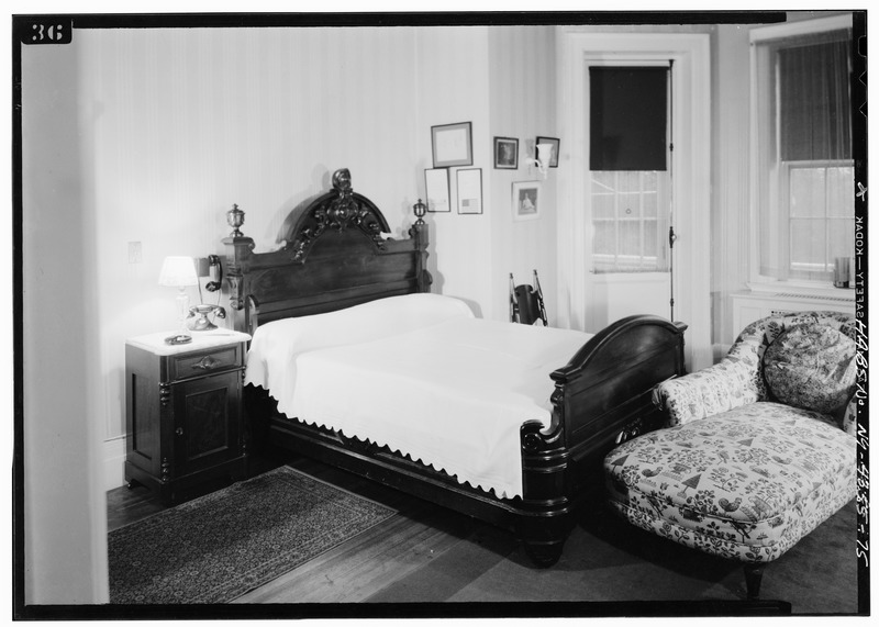 File:SECOND FLOOR, FRANKLIN DELANO ROOSEVELT'S BEDROOM - Springwood, Hyde Park, Dutchess County, NY HABS NY,14-HYP,5-75.tif