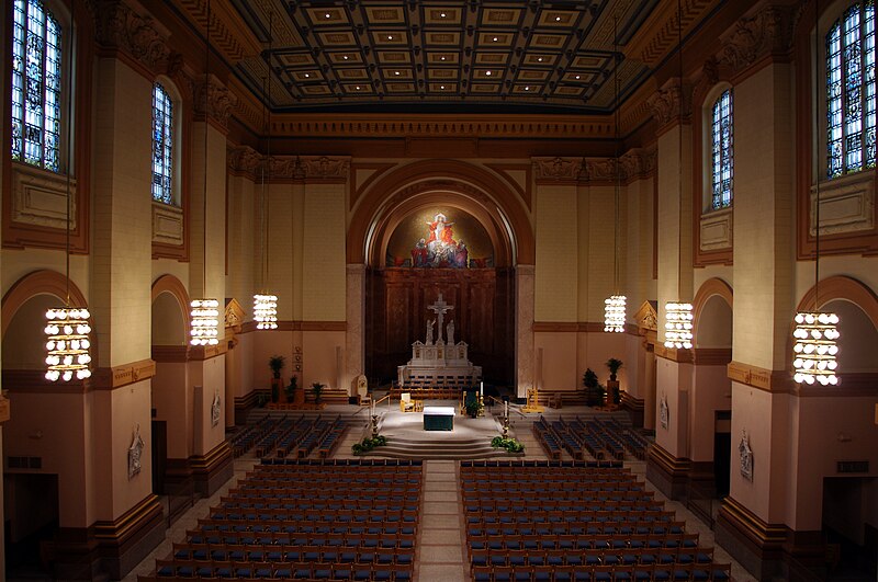 File:Saints Peter & Paul Cathedral (Indianapolis, Indiana), interior, nave view from the organ loft.jpg