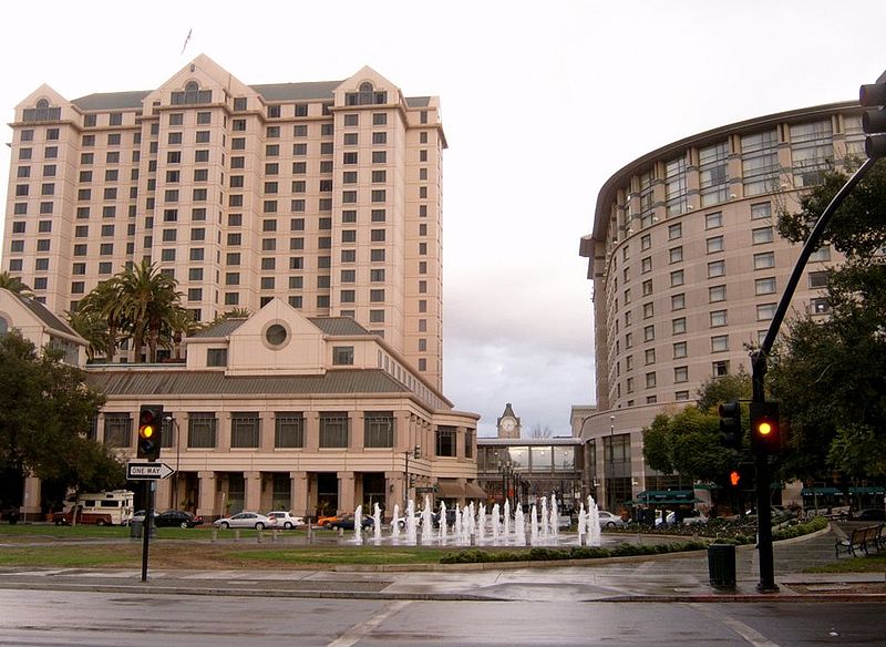 File:Sanjose plaze de cesar chavez.jpg