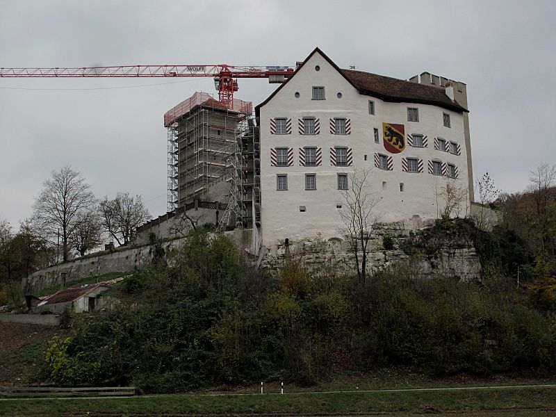 File:Schloss Wildenstein, November 2013.jpg