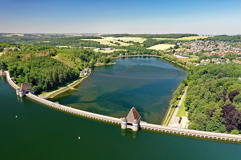 File:Soest Möhne reservoir dam Aerial.jpg