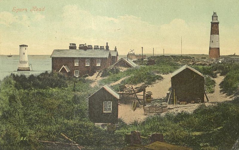 File:Spurn Head and Lighthouse, c.1907 (archive ref PO-1-132-2) (37087370065).jpg