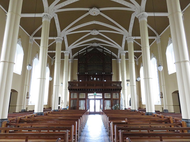 File:St. Canice's Church interior 2018b.jpg