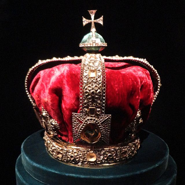 Crown Jewels of the United Kingdom - Wikipedia