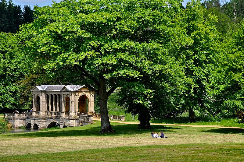 File:Stowe Park, Buckinghamshire (4663889003).jpg