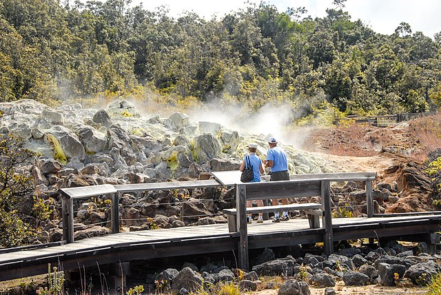 File:Sulphur_Banks.jpg