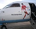 Samolot Dash 8 The George Best przed startem do Liverpoolu z lotniska na wyspie Man