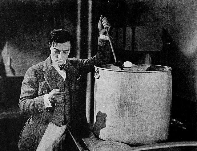 Buster Keaton in The Navigator.