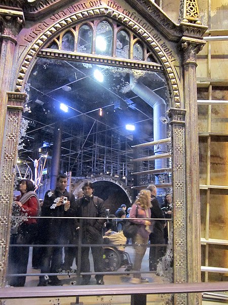 File:The making of Harry Potter, Warner Bros Studio, London 11.jpg