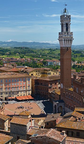 File:Torre del Mangia in Siena, Italy.jpg