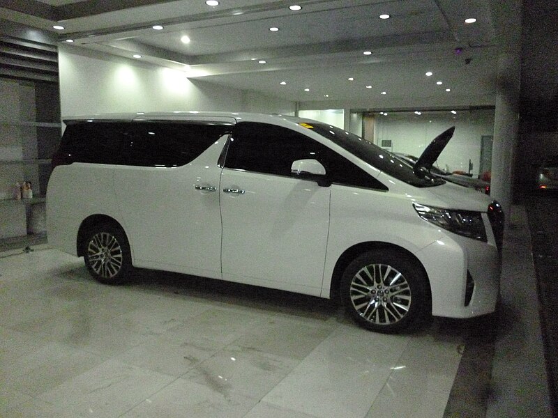 File:Toyota Alphard 3.5 V6 2016 (3).jpg