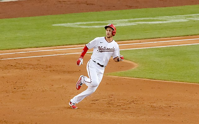 File:Eric Thames reaches base Washington Nationals vs. Toronto Blue Jays at  Nationals Park, July 27, 2020 (All-Pro Reels Photography) (50161781647).jpg  - Wikimedia Commons