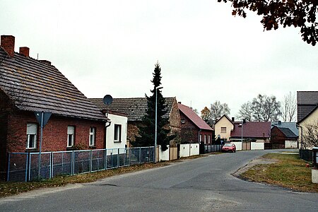 Turnow, der Friedhofsweg