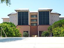 Science Library, another of the five central libraries maintained by UCI, is one of the largest consolidated science and medical libraries in the nation. UC Irvine, Science Library.JPG