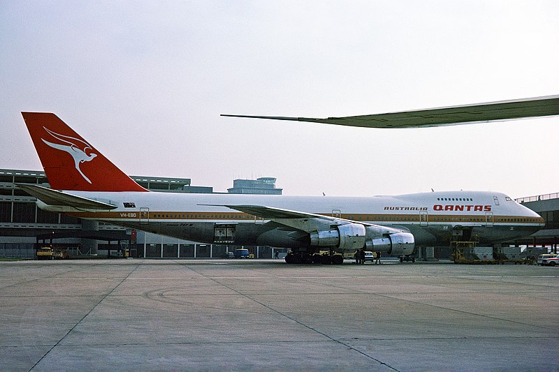 File:VH-EBD B747-238B Qantas MAN MAY79 (6513273585).jpg