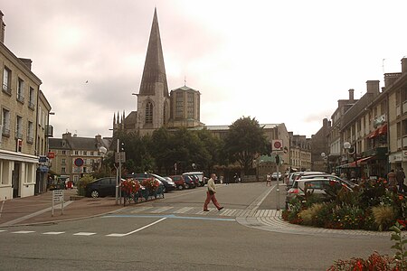 Valognes - Place Vicq d'Azir.jpg