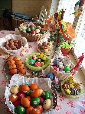 Easter eggs for carrolers, Czech Republic