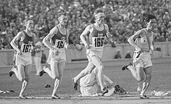 Arvo Askola (166) Berliinin olympialaisten 10 000 metrillä vuonna 1936.