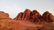 Миниатюра для Файл:Wadi Rum krajobraz typowy.jpg