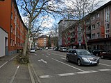 Waldkircher Straße in Freiburg-Brühl vor Beginn der Bauarbeiten zur Verlegung der Stadtbahn aus der parallel verlaufenden Komturstraße