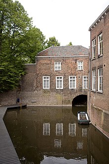 File:Waterpoort_Den_Bosch.jpg