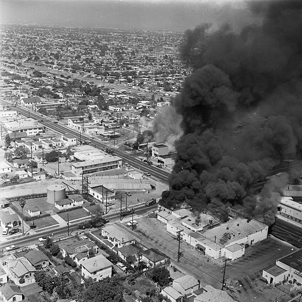 File:Watts Riots - buildings on fire on Avalon Blvd.jpg