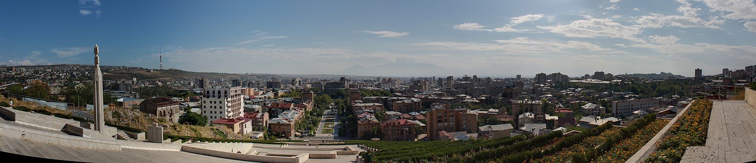 Panorama vido de la urbo je septembro 2010