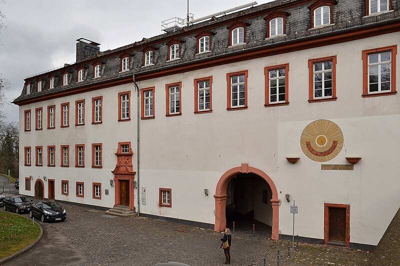 Die Mainzer Zitadelle 800px-Zitadelle_Mainz_-_Der_Kommandantenbau