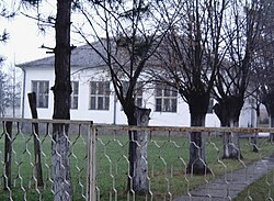 Elementary school in Zvizdar