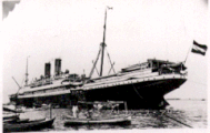 ドイツ汽船・プリンツェス・アリーセ号、1908年（明治41年）に上智大学設立を志す3人のイエズス会員を乗せ横浜に上陸