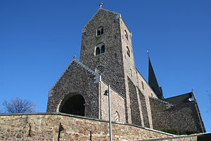 The St Ursmar Collegiate church (XIth century).