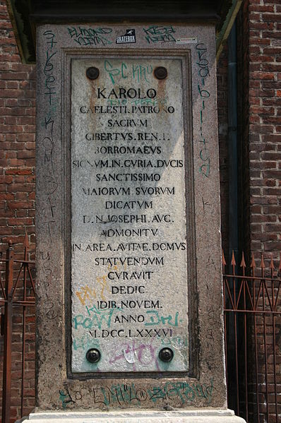 File:1685 - Milano - Dionigi Bussola, Statua di S. Carlo Borromeo - Foto Giovanni Dall'Orto - 18-May-2007.jpg