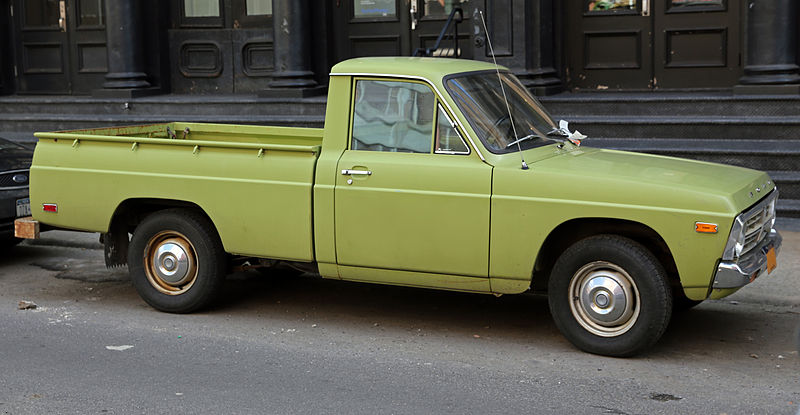 File:1975 Ford Courier, right side view.jpg