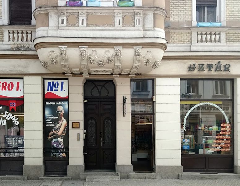 File:1 Munkácsy Street West side 02, Miskolc.jpg