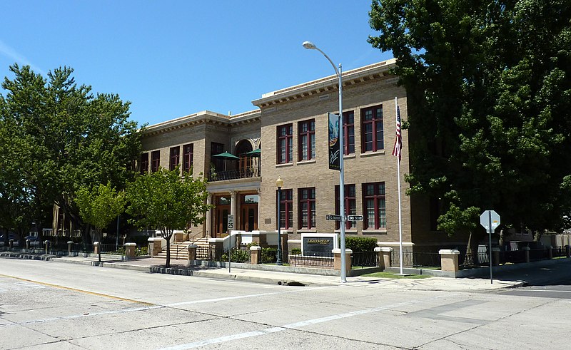 File:2009-0726-CA-Bakersfield-JastroBuilding.jpg