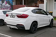 Вид ззаду BMW X6 (F16)