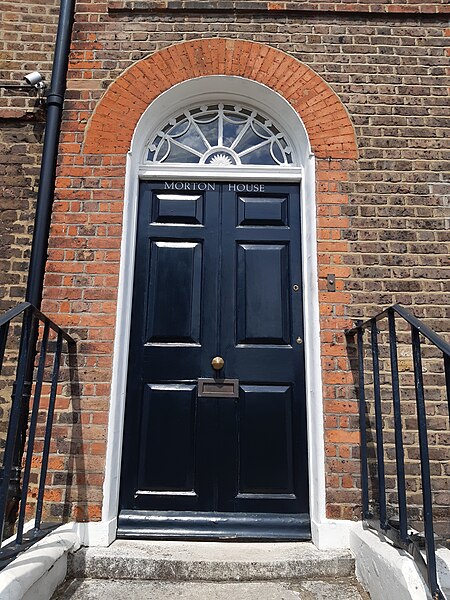 File:20210602 120204 Front Doorway of Morton House, Chiswick Mall.jpg