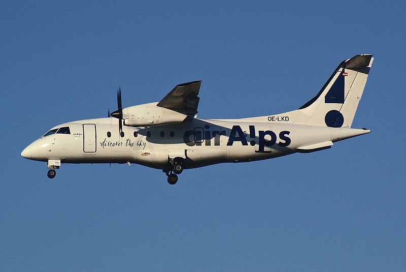File:Air Alps Dornier 328-110 OE-LKD (26679505474).jpg